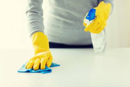 Office kitchen and washroom cleaning for a BR1 business